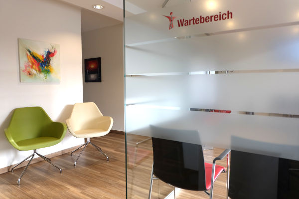 Wartebereich Referenz 04 Arztpraxis 04